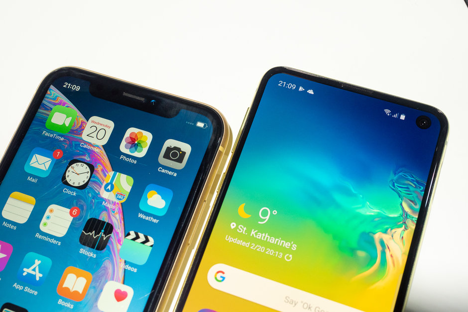 Samsung-Galaxy-S10e-vs-iPhone-XR-does-Samsungs-750-offer-trample-over-Apples-budget-iPhone.jpg