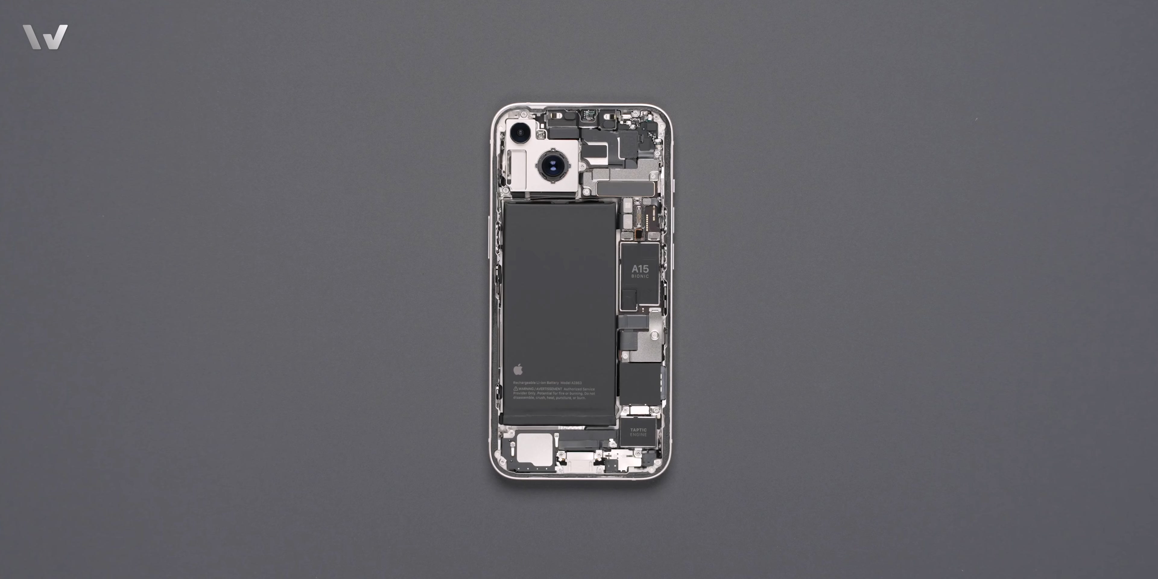 iPhone 14&,Pro&,Pro Max 三连拆：一如既往的“内外兼修”【享拆】- 微机分WekiHome.mkv_20220916_171918.538.jpg
