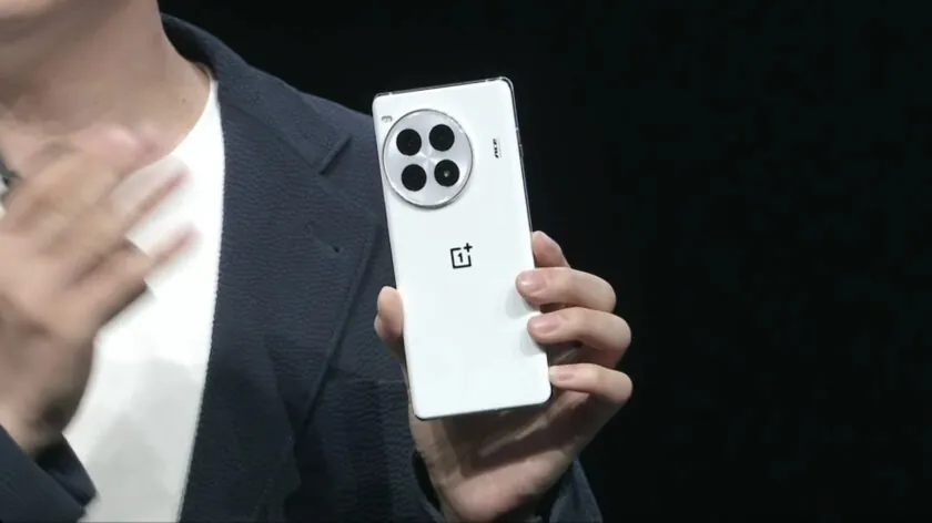 OnePlus-Ace-3-Pro-ceramic-model-840w-472h.jpg.png
