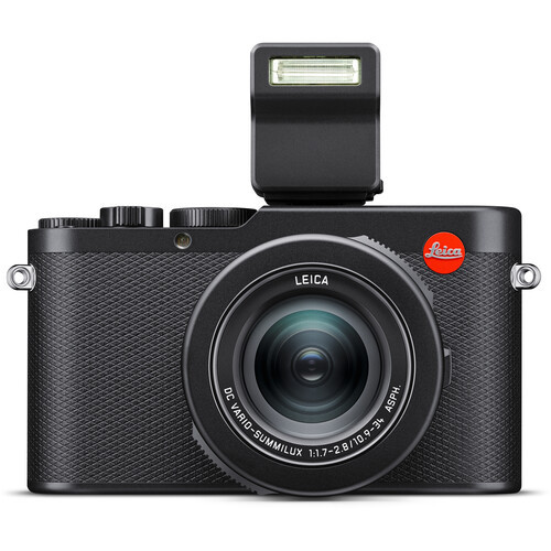 Leica-D-Lux-8-camera-flash.jpg