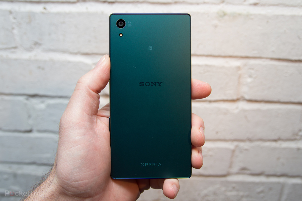 135068-phones-review-sony-xperia-z5-review-image2-dAyWBtCTEh.jpg