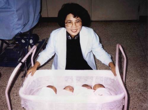 20 네쌍둥이 자매가 태어난 병원의 간호사가 된 사연.jpg