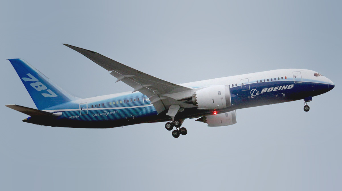 Boeing_787-8_maiden_flight_overhead_view.jpg