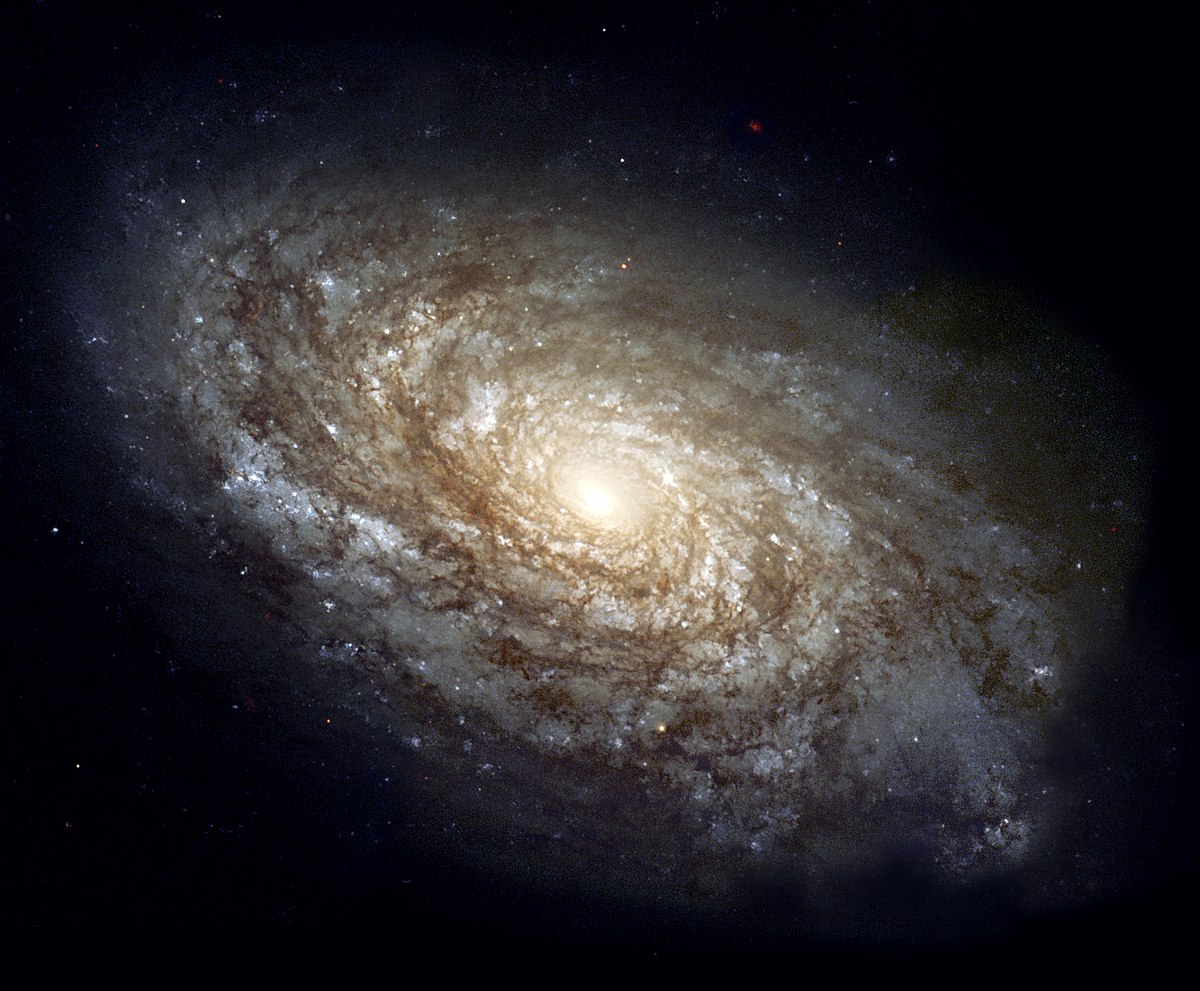 1200px-NGC_4414_(NASA-med).jpg