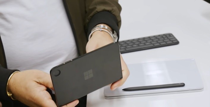 Microsoft’s-Surface-Duo-phone-might-come-with-innovative-camera.jpg