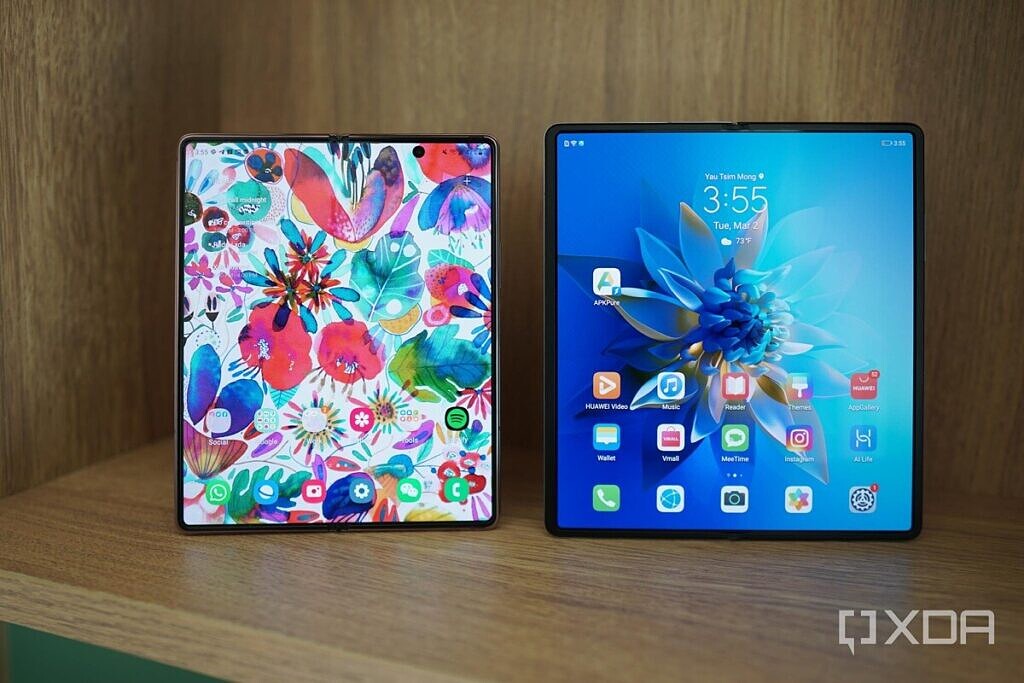 Huawei-Mate-X2-Galaxy-Fold-2-XDA-hands-on2-1024x683.jpg
