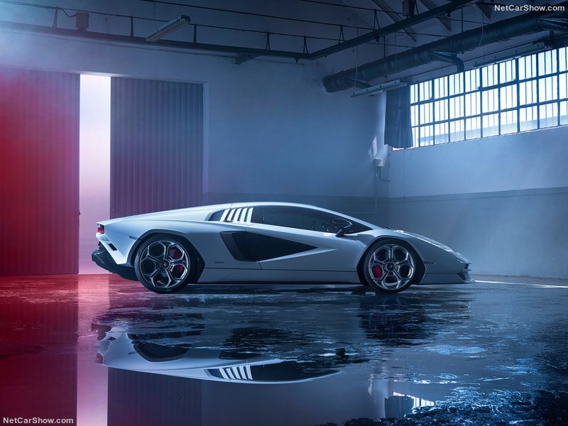 Lamborghini-Countach_LPI_800-4-2022-800-0d.jpg