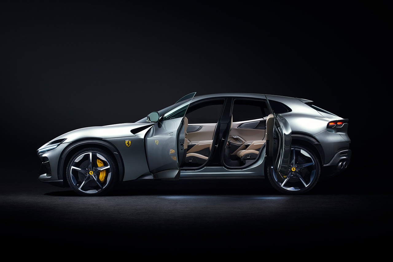 https_kr.hypebeast.com_files_2022_09_Ferrari-unveil-first-suv-sports-car-purosangue-image-spec-info-14.jpg