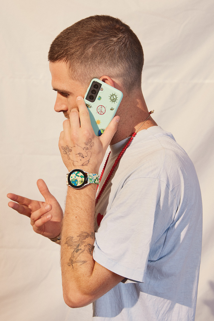 sean-wotherspoon-samsung-accessories-collection-earth-day-info-3.jpg